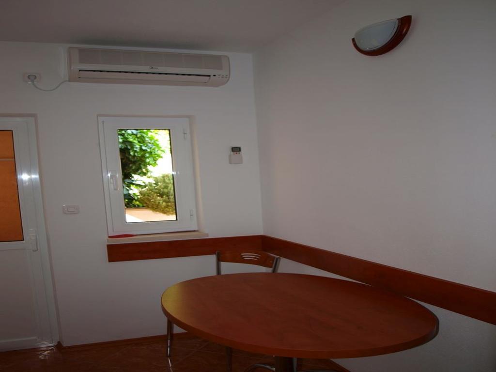 Apartments Mia Postira Room photo